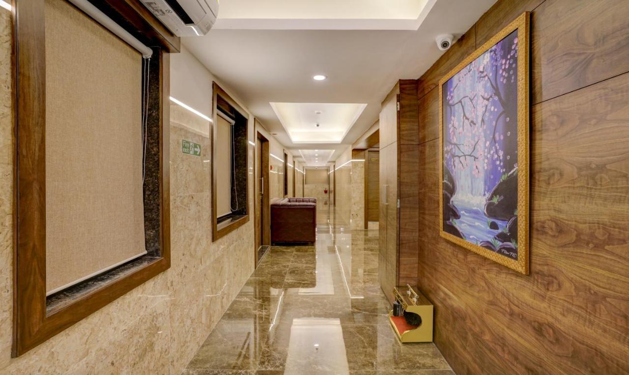 Treebo Castle Rock Inn Mumbai  Buitenkant foto
