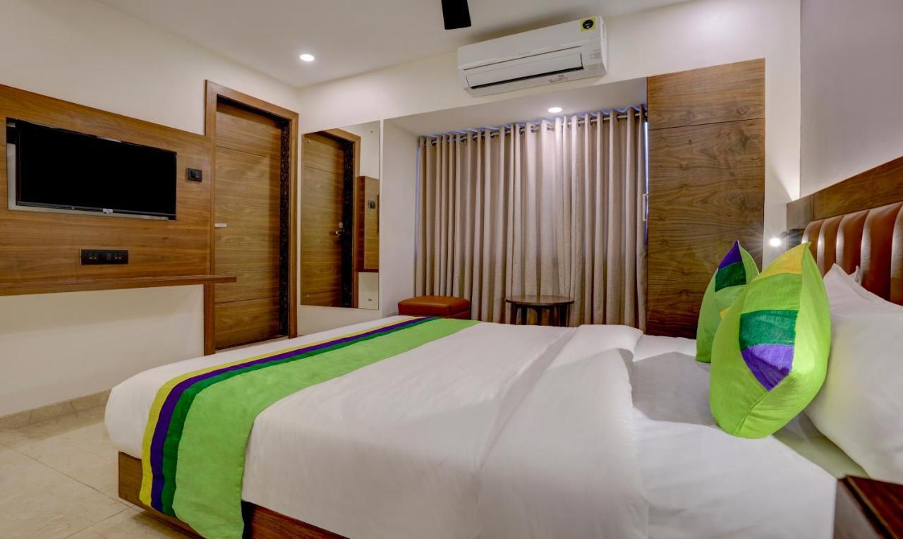 Treebo Castle Rock Inn Mumbai  Buitenkant foto