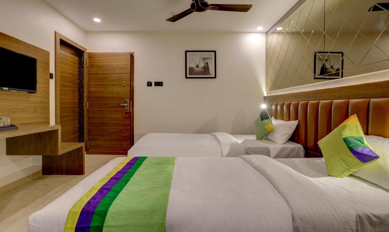 Treebo Castle Rock Inn Mumbai  Buitenkant foto