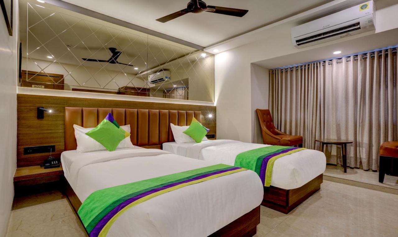 Treebo Castle Rock Inn Mumbai  Buitenkant foto